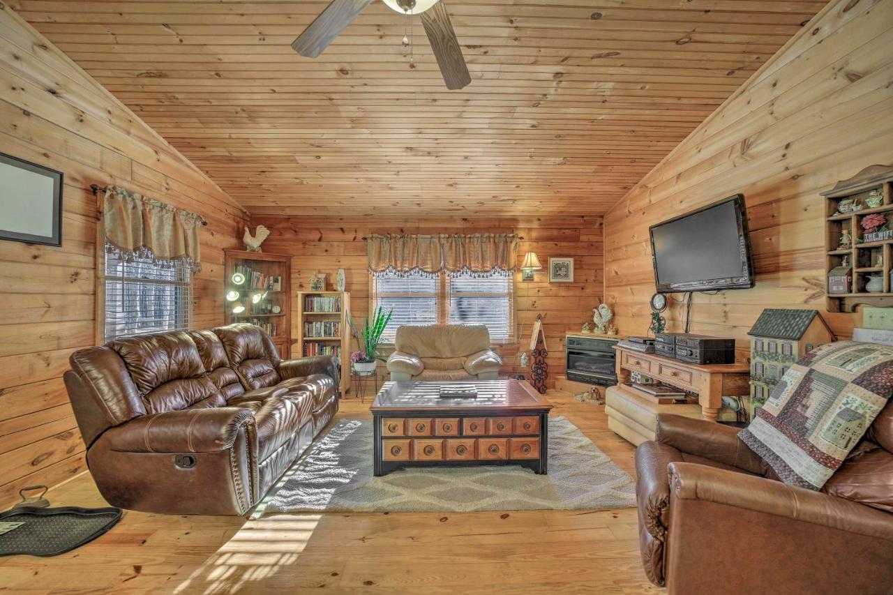 Franklin Cabin With Porch Near Hiking And Waterfalls! Exterior foto