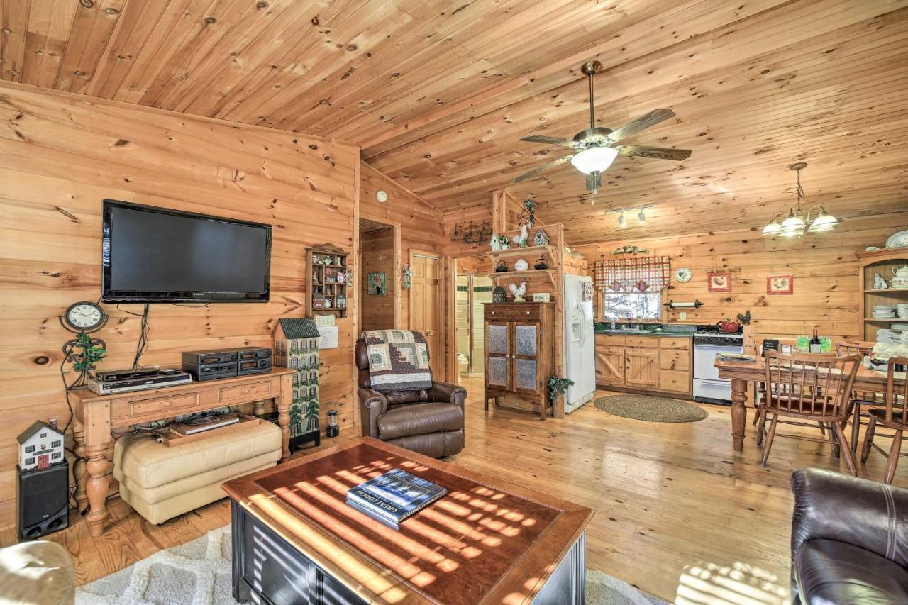 Franklin Cabin With Porch Near Hiking And Waterfalls! Exterior foto
