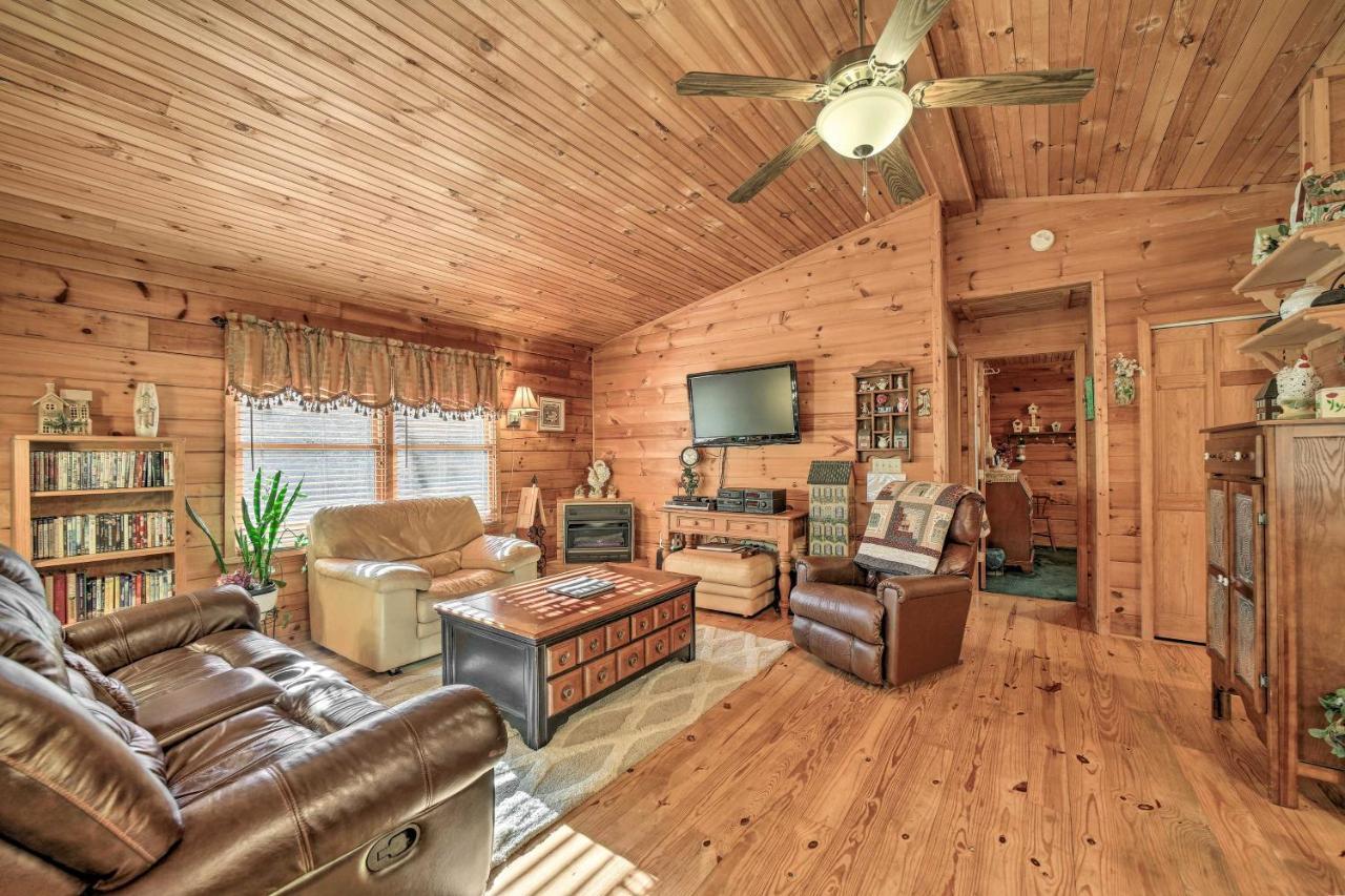 Franklin Cabin With Porch Near Hiking And Waterfalls! Exterior foto