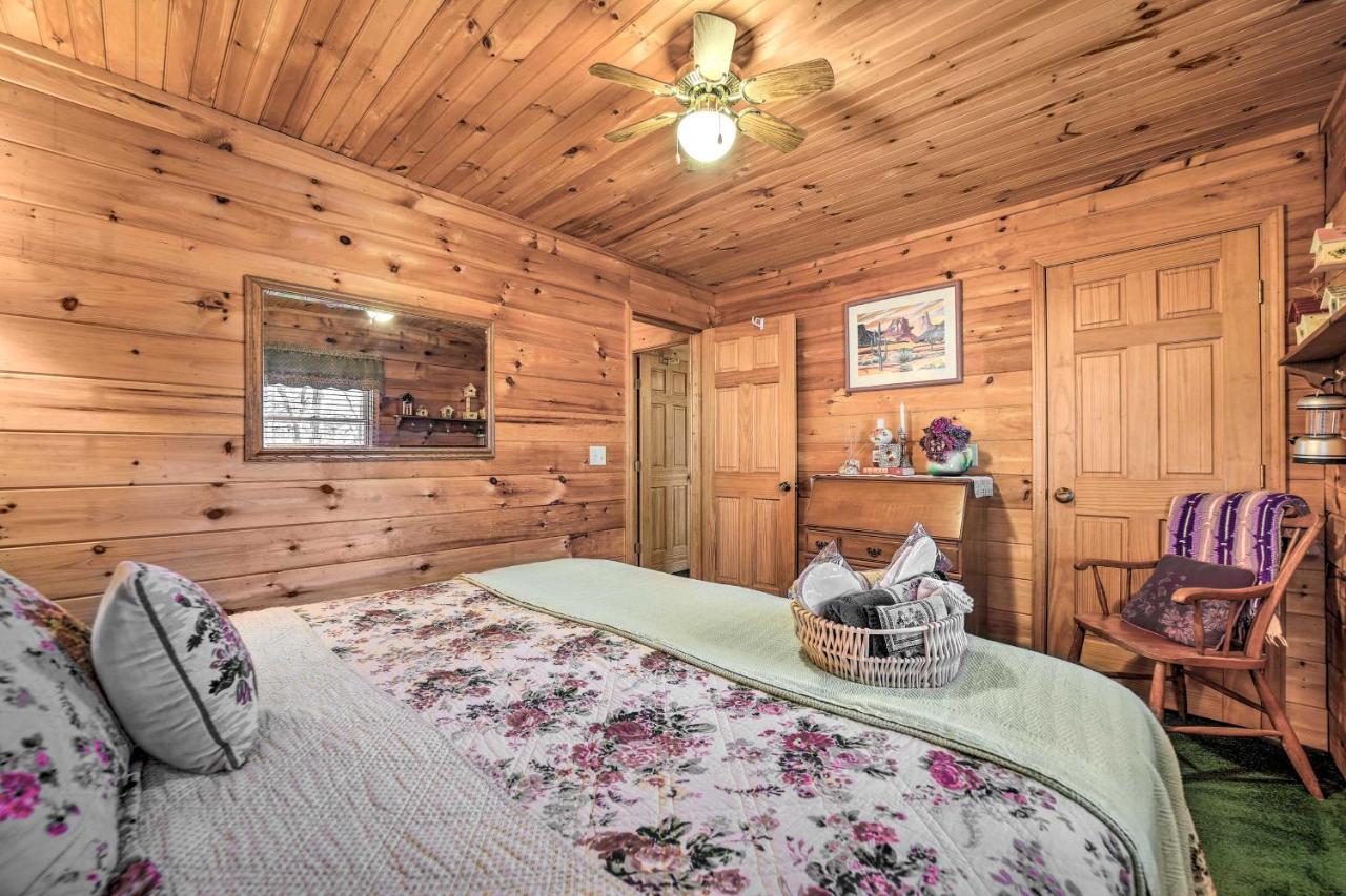 Franklin Cabin With Porch Near Hiking And Waterfalls! Exterior foto