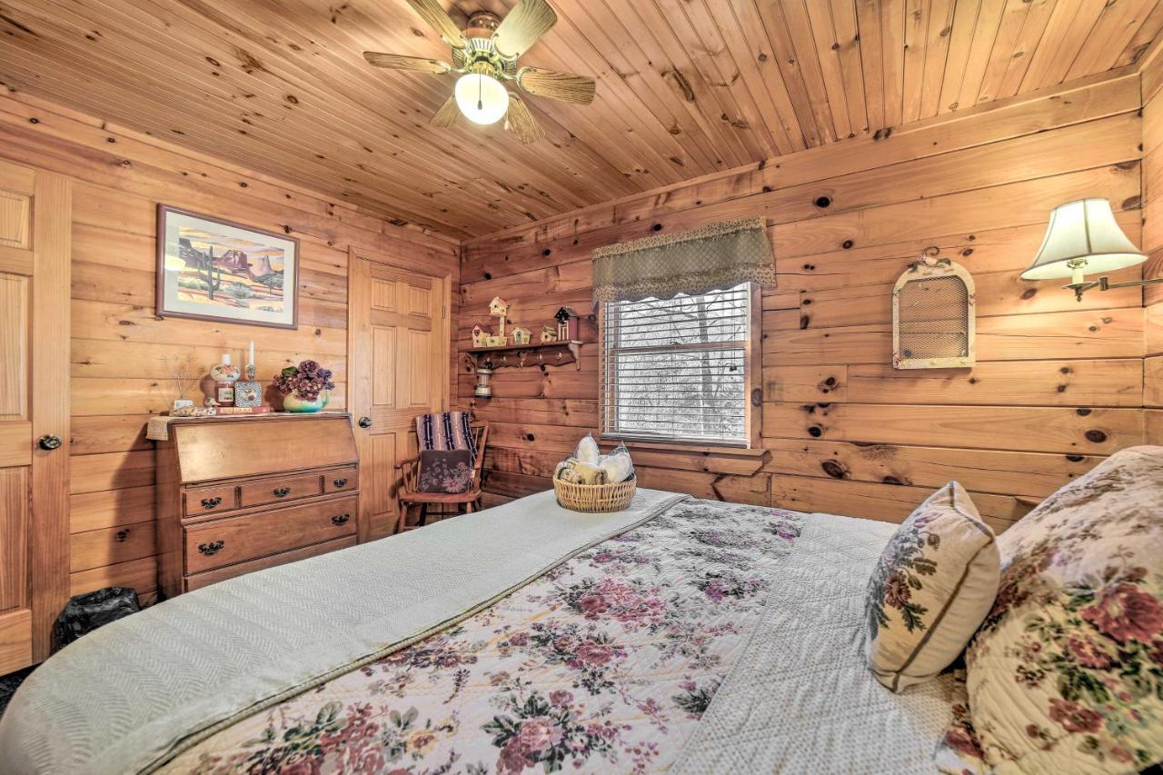 Franklin Cabin With Porch Near Hiking And Waterfalls! Exterior foto